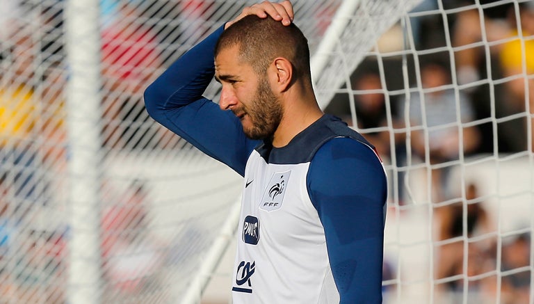 Benzema, durante un entrenamiento con Francia