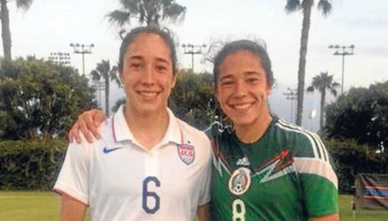 Sabrina y Mónica visten las camisetas de sus selecciones