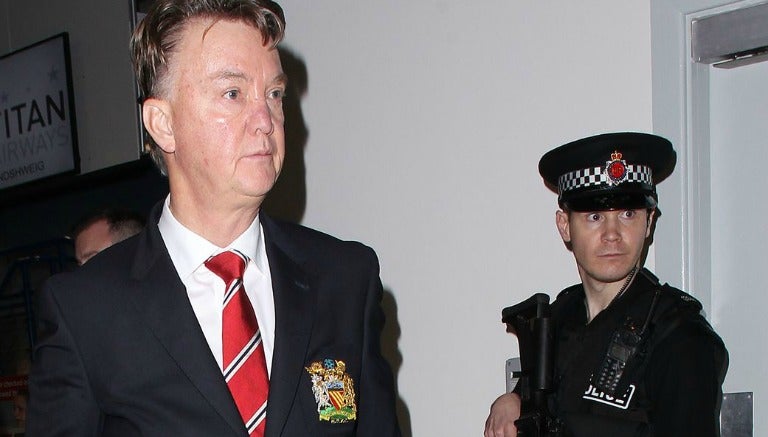 Louis Van Gaal llegando a Alemania