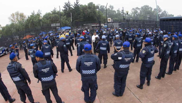 Elementos de seguridad resguardan el Estadio Olímpico Universitario