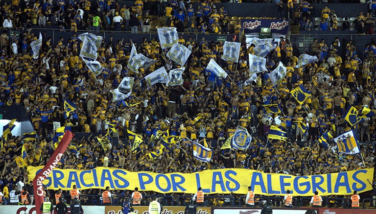 Afición de Tigres, alentando en un partido