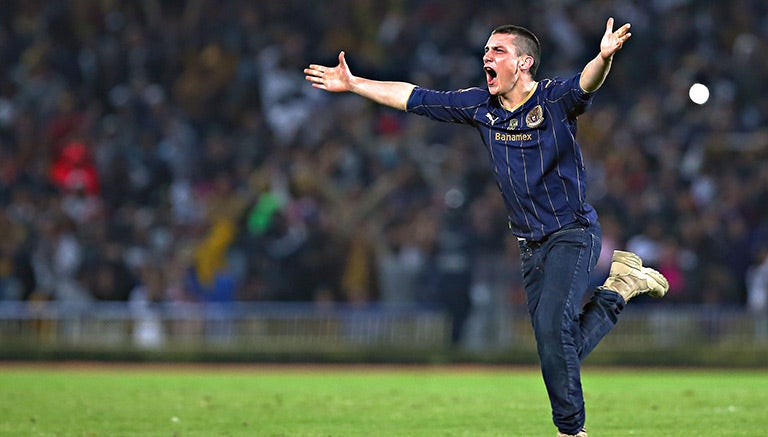 El aficionado en la cancha de CU