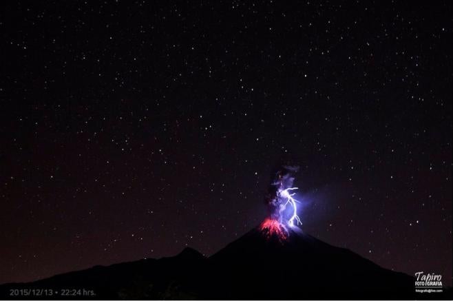 El Volcán registró imágenes impresionantes