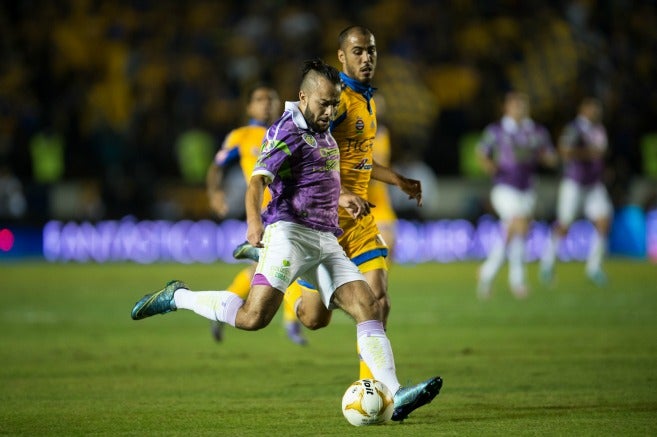 El jugador andino ante la marca de Guido Pizarro