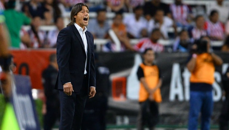 Matías Almeyda en un partido de Chivas