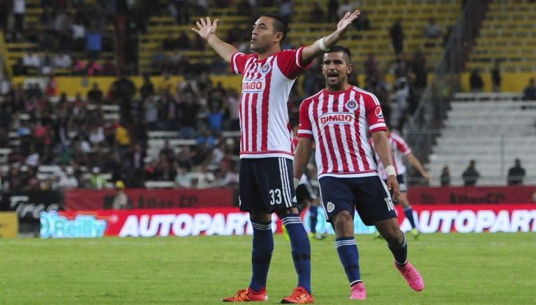 Marco Fabián, en festejo de gol