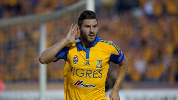 Gignac realiza su tradicional festejo en el Volcán