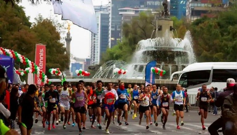 Atletas durante la carrera de San Silvestre