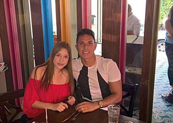 Andrea Navarro con Carlos Salcedo