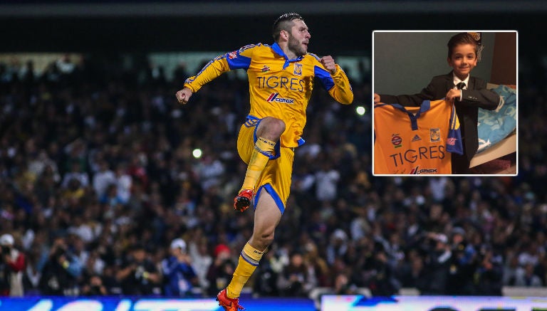 Gignac festeja un gol con Tigres 