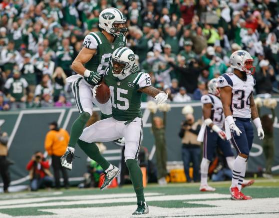 Brandon Marshall celebra un TD junto a Erick Decker