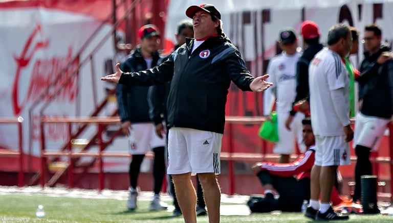 Herrera en entrenamiento con Xolos