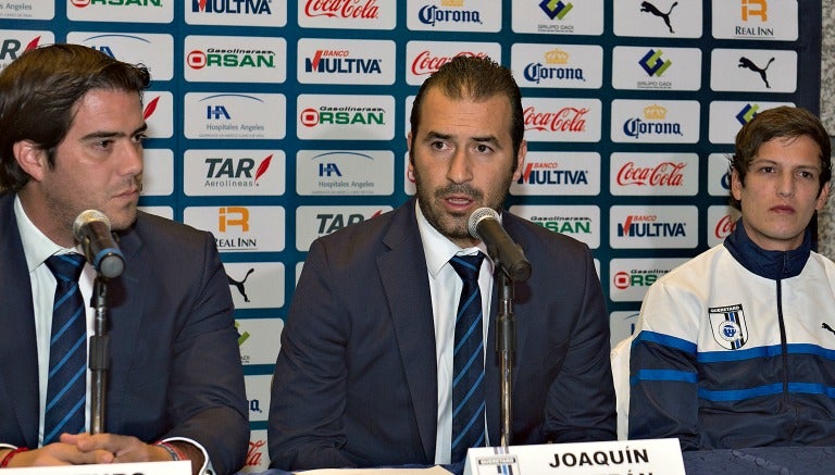 Joaquín Beltrán durante la presentación de los refuerzos de Querétaro