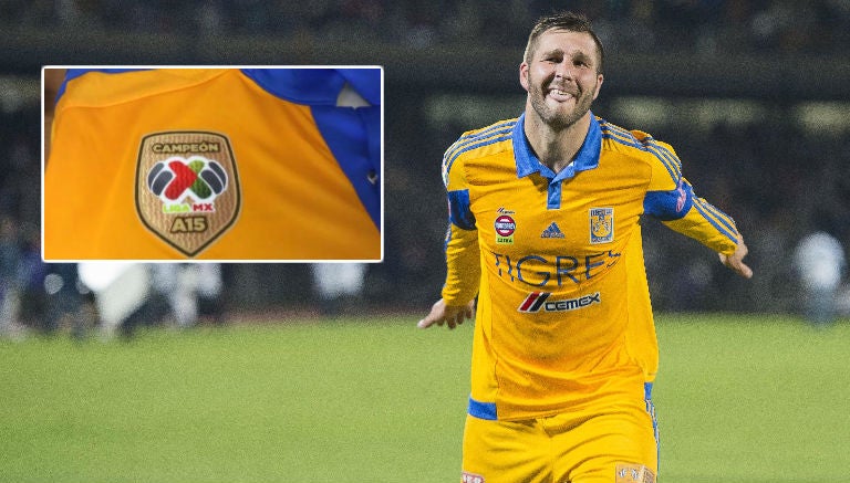 Gignac festeja un gol con Tigres