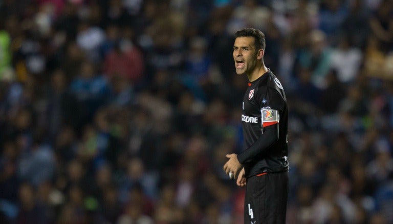 Rafa Márquez durante el partido contra Querétaro