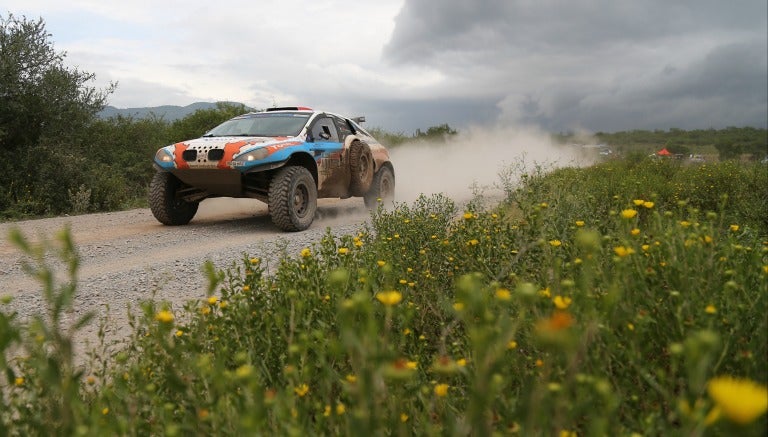 El auto de Lionel Baud durante un Dakar