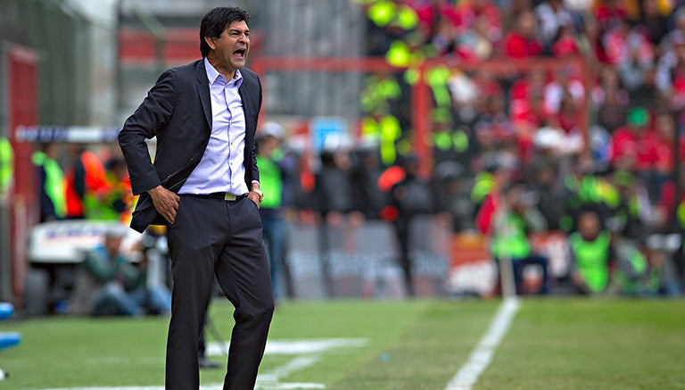 Cardozo en el partido contra Tigres