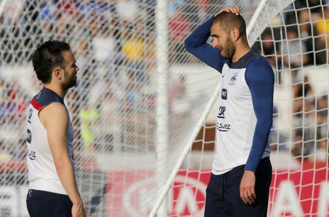 Valbuena y Benzema, durante un entrenamiento de su selección