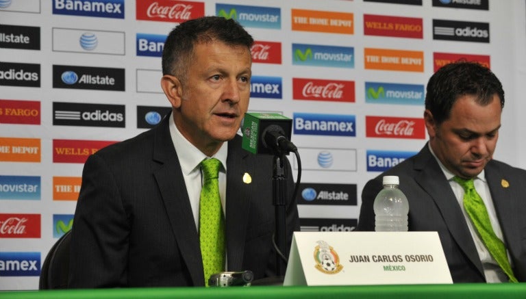 Osorio, en conferencia de prensa en Miami