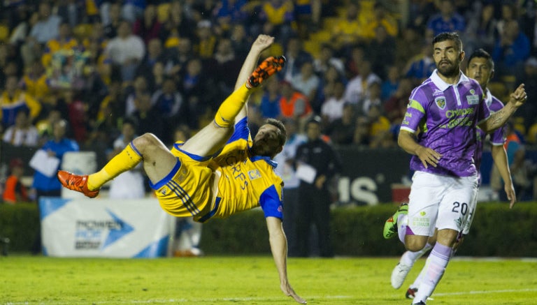 Gignac se lanza para lograr la chilena contra Chiapas