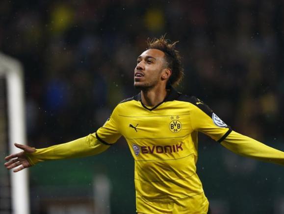 Aubameyang celebra gol con el Dortmund