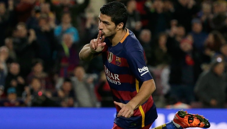 Suárez feseja un gol con el Barcelona