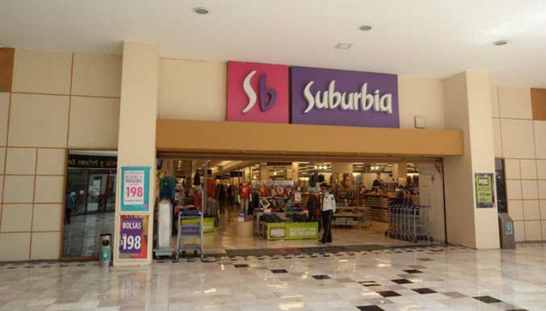 Entrada de una tienda Suburbia