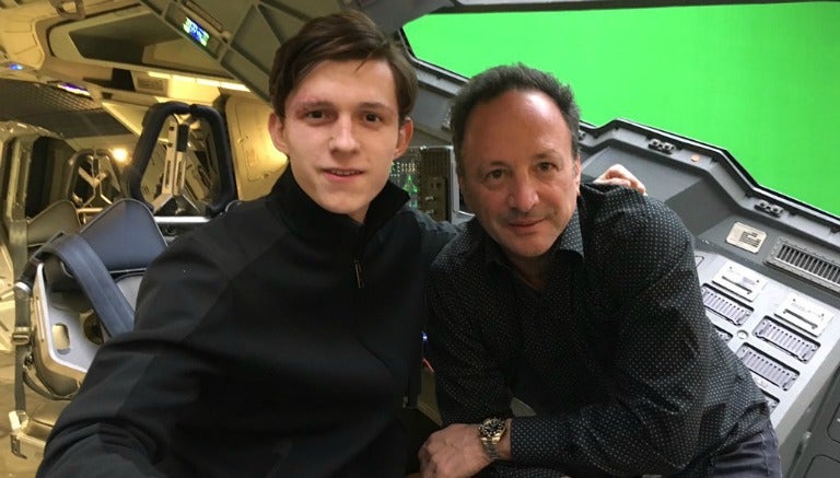 Tom Holland y Louis D'Esposito en el set de Civil War