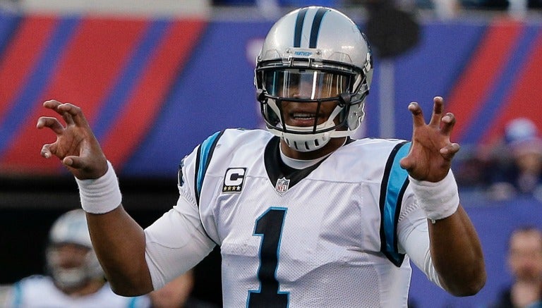 Cam Newton durante un encuentro de Carolina