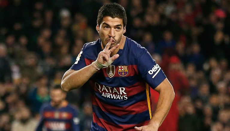 Suárez feseja un gol con el Barcelona