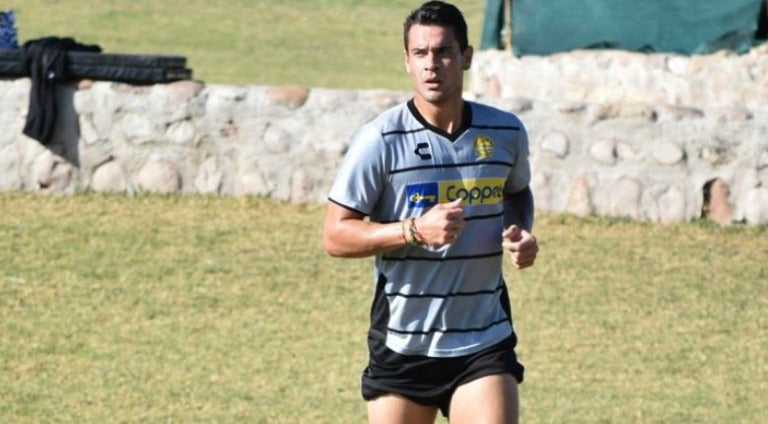 Caraglio durante su entrenamiento con Dorados