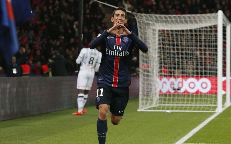 Di María en partido con el París Saint Germain