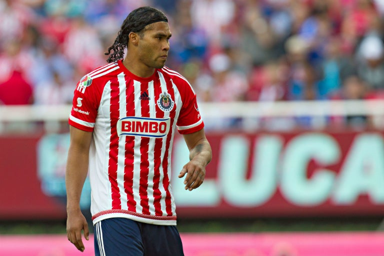 Peña en partido con Chivas