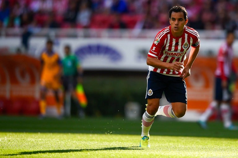 Omar Bravo durante un partido del Rebaño