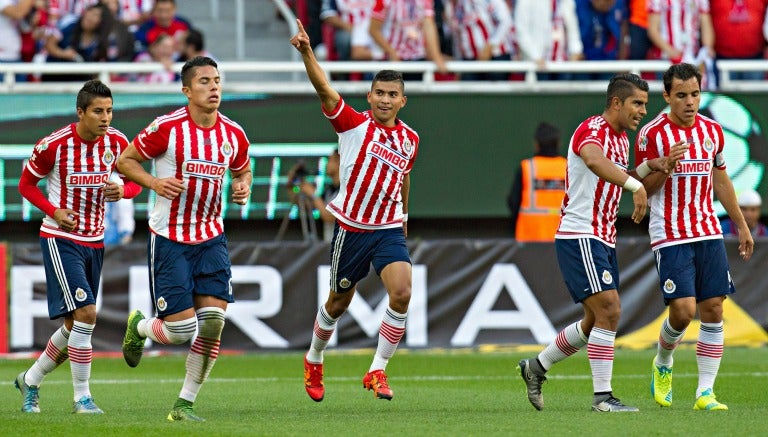 Orbelín Pineda celebra su tanto contra Tigres