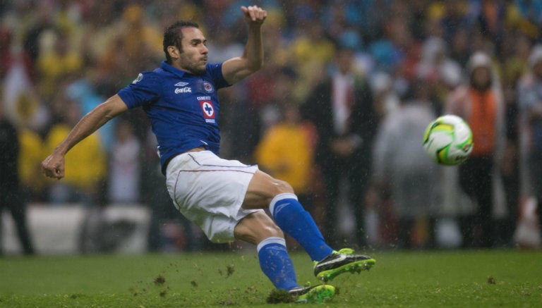 Alejandro Castro falla un penalti en la final del Clausura 2013