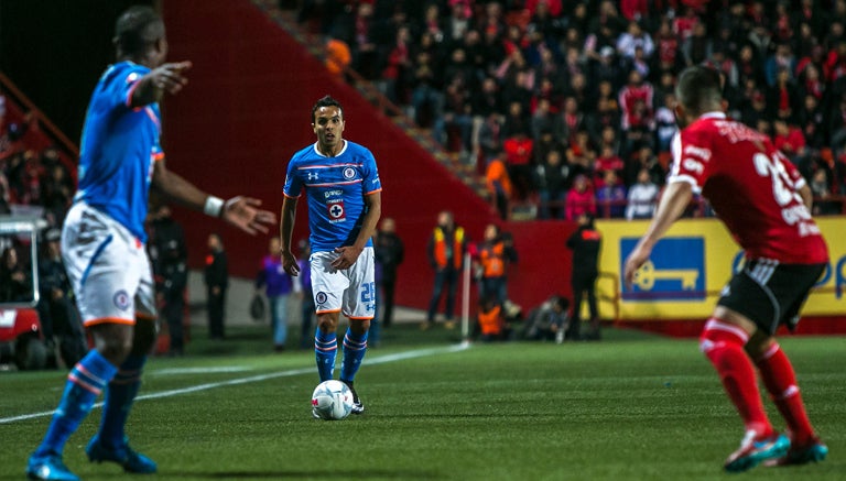 Mendoza en el partido contra Xolos