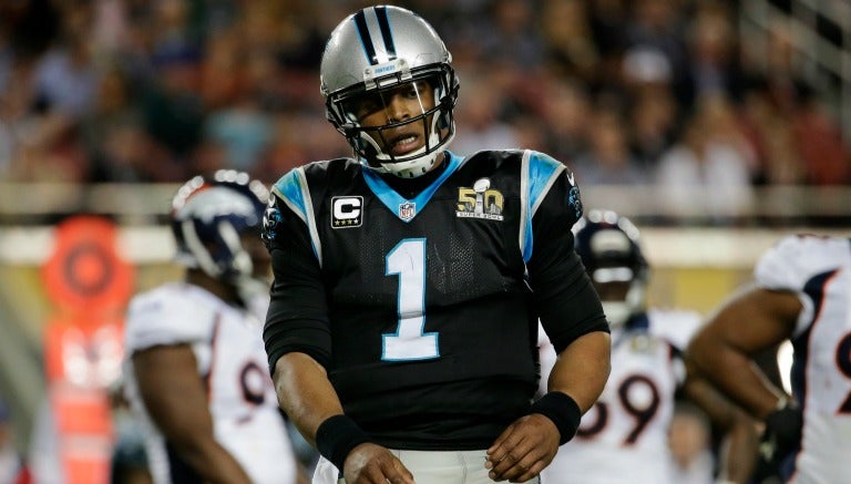 Newton, triste en el Super Bowl 50