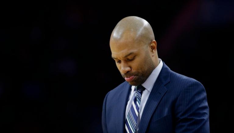 Derek Fisher al final de su partido contra Filadelfia