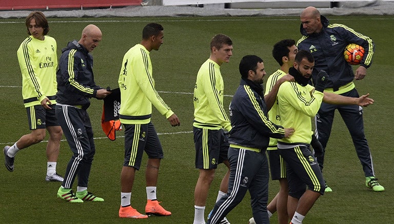 Zidane, dirigiendo un entrenamiento del Real Madrid