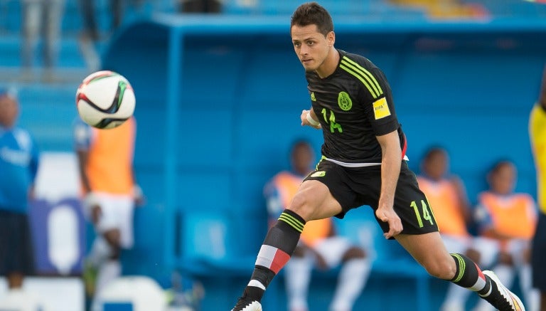 Javier Hernández en un encuentro del Tri