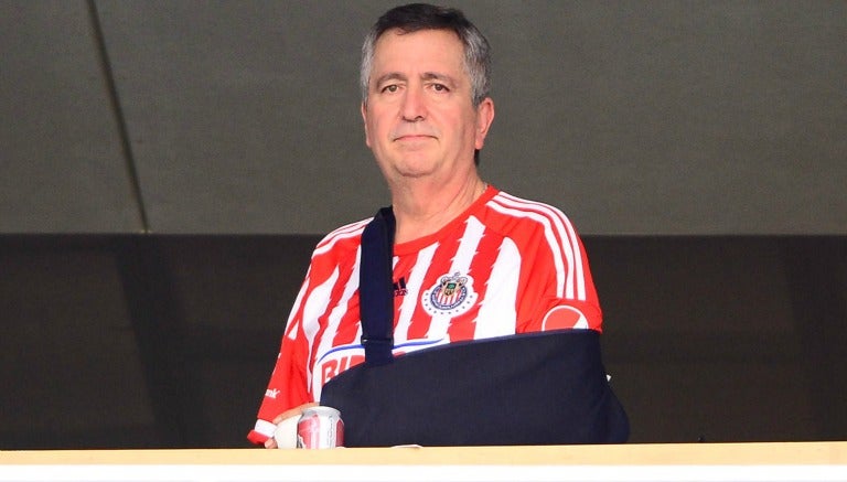 Vergara observa un juego de Chivas