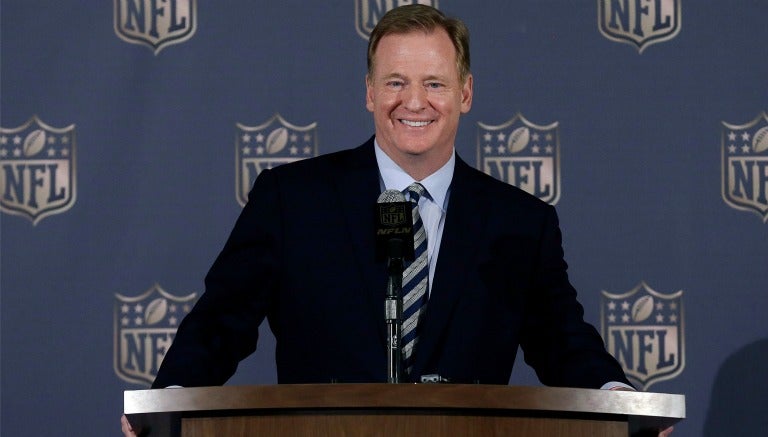 Roger Goodell en conferencia de prensa