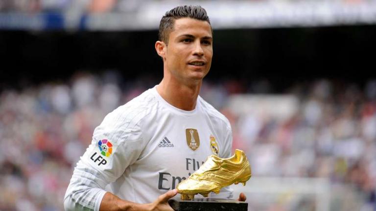 CR7 presume una Bota de Oro en el Bernabéu