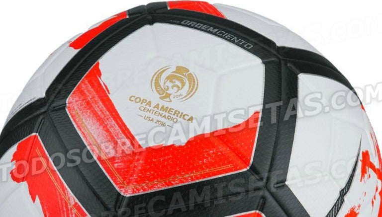 El foto del balón de la Copa América Centenario