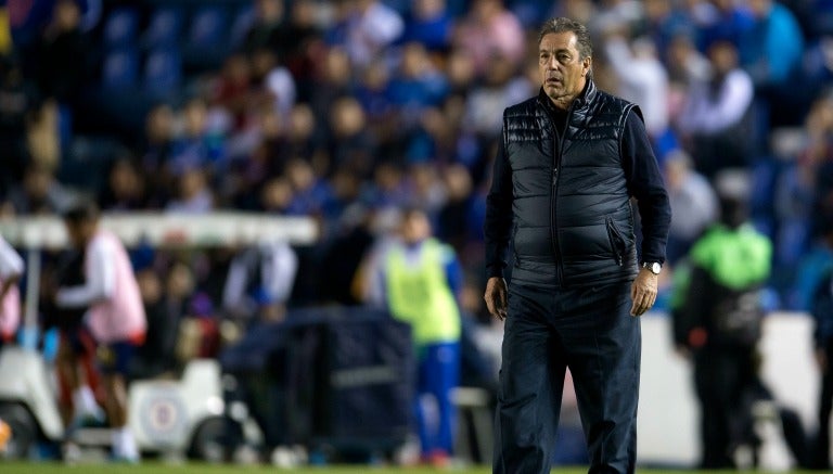 Tomás Boy durante un partido de Cruz Azul