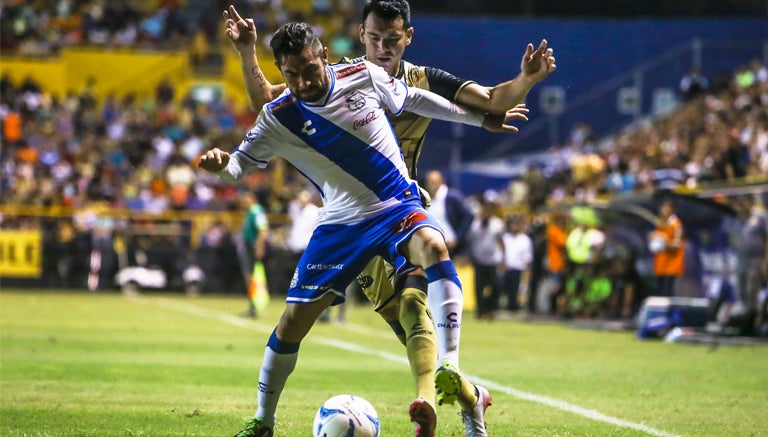 Flavio Santos en el duelo contra Dorados