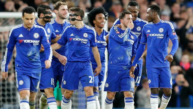 Jugadores de Chelsea festejando el triunfo 