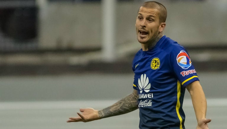 Benedetto reclama una acción en juego de América