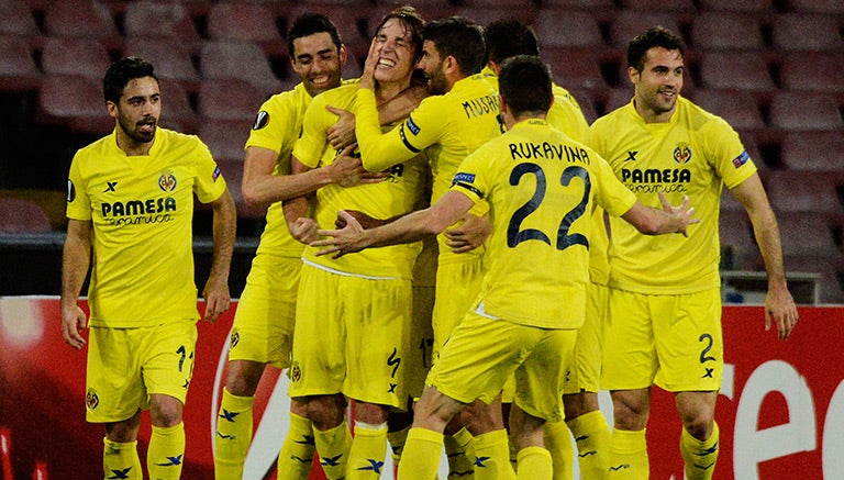 Jugadores del Villarreal festejan en el partido contra Nápoles